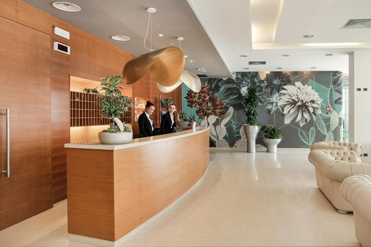 Hotel Parigi Bibione Kültér fotó