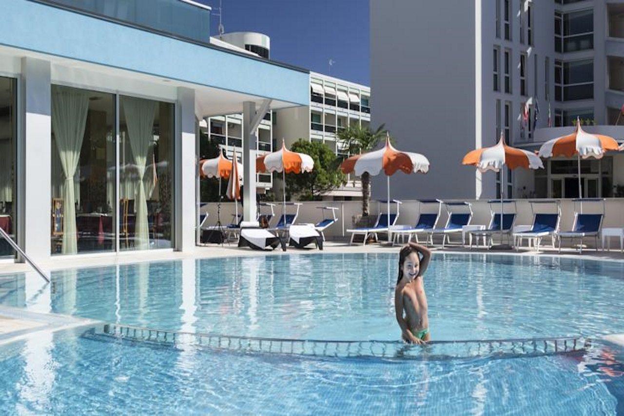 Hotel Parigi Bibione Kültér fotó