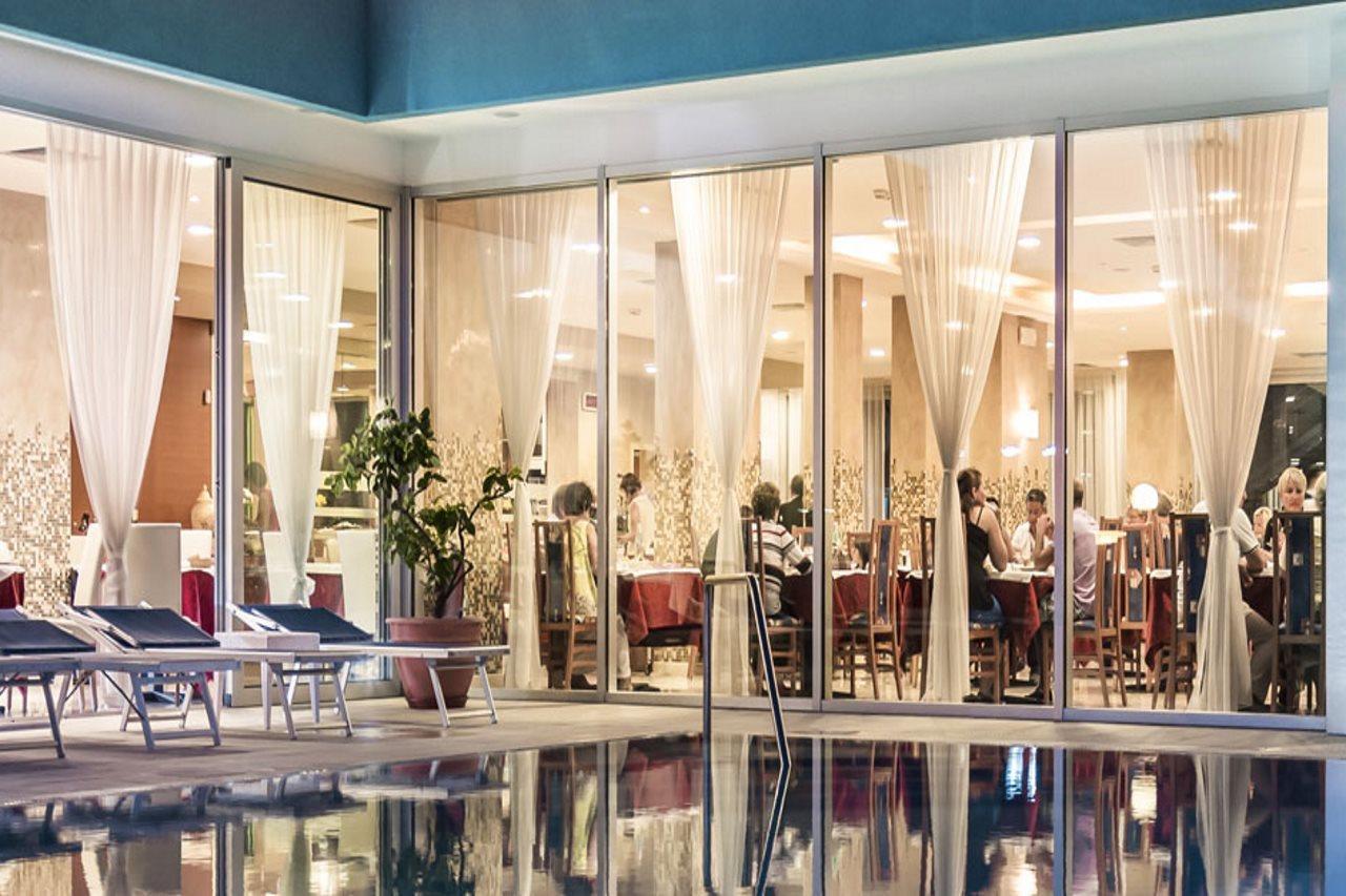 Hotel Parigi Bibione Kültér fotó