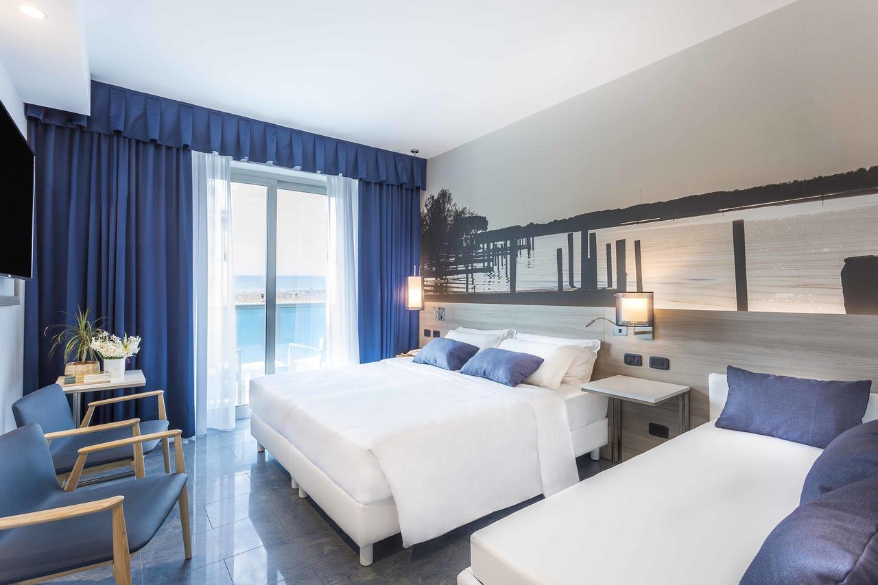 Hotel Parigi Bibione Kültér fotó