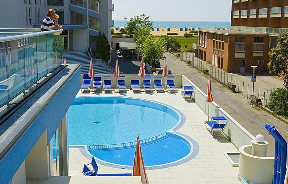 Hotel Parigi Bibione Kültér fotó