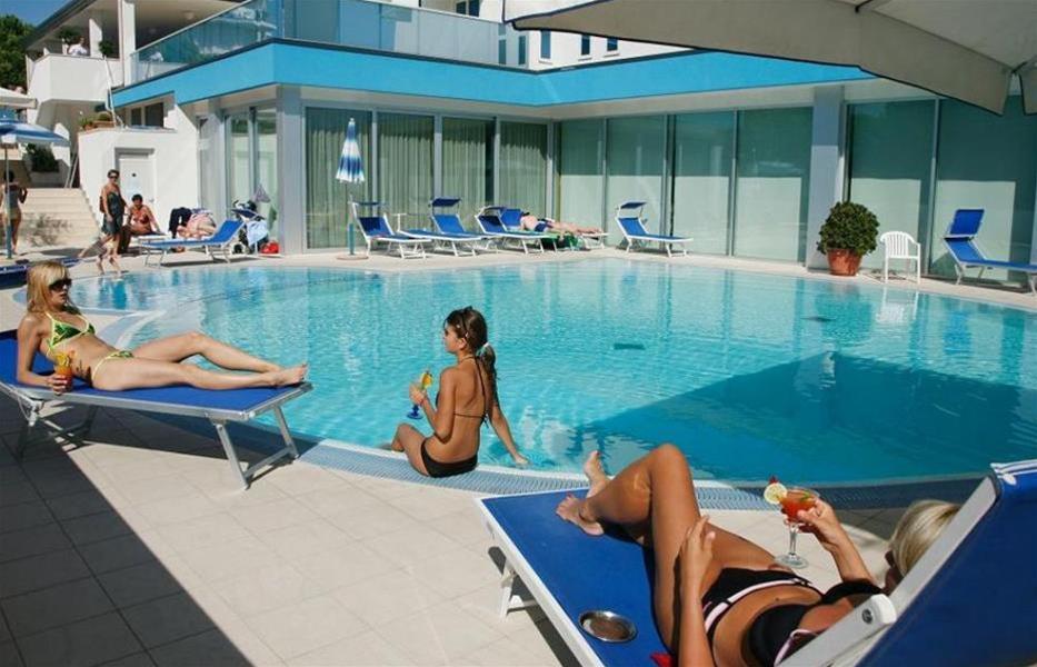 Hotel Parigi Bibione Kültér fotó