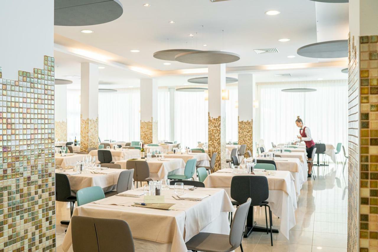 Hotel Parigi Bibione Kültér fotó
